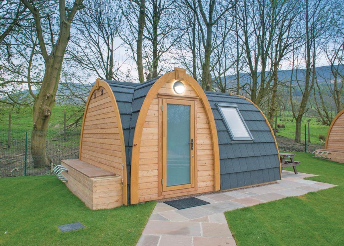 Dovestone Holiday Park Hotel Greenfield  Exterior photo
